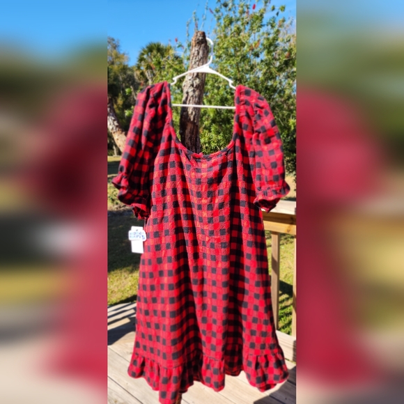 Nordstrom Red and Black Checkered 100% Cotton Flannel Nightgown. NWT - Picture 3 of 4